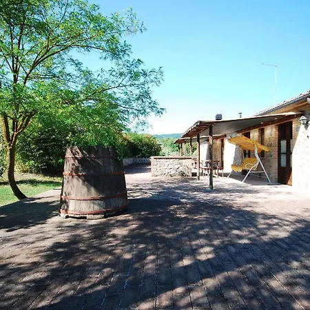 アパート Ferienwohnung Fuer 5 Personen 2 Kinder Ca 95 Qm In Citta Della Pieve, Trasimenischer See *